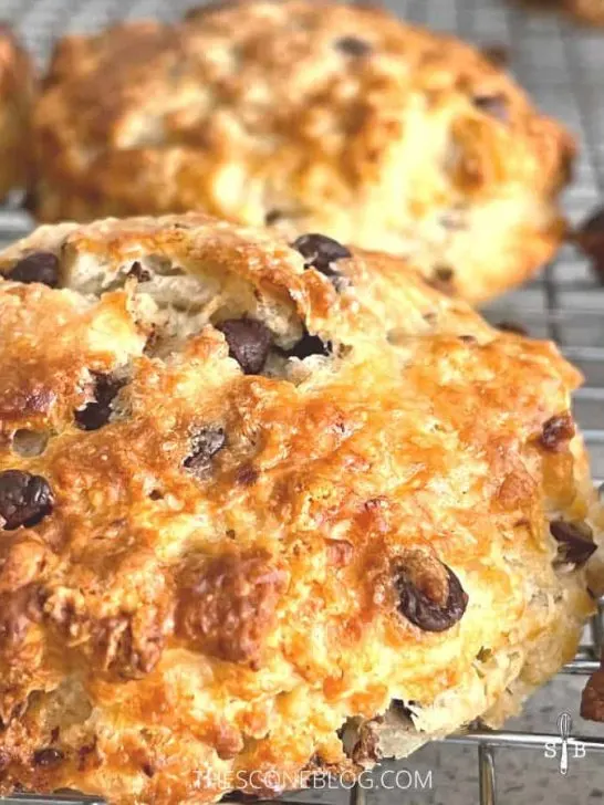 How to make Air Fryer Scones {Banana Chocolate Chip}