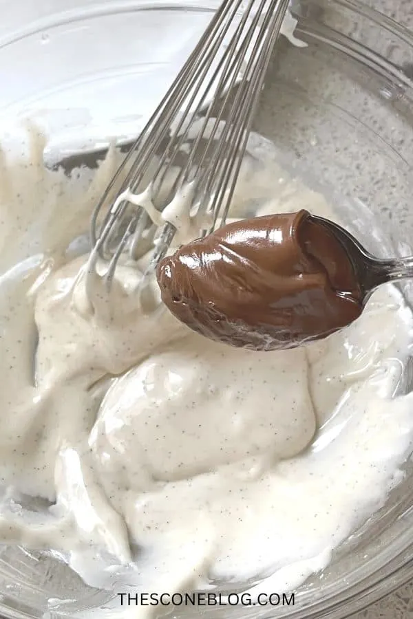 teaspoon of nutella spread 