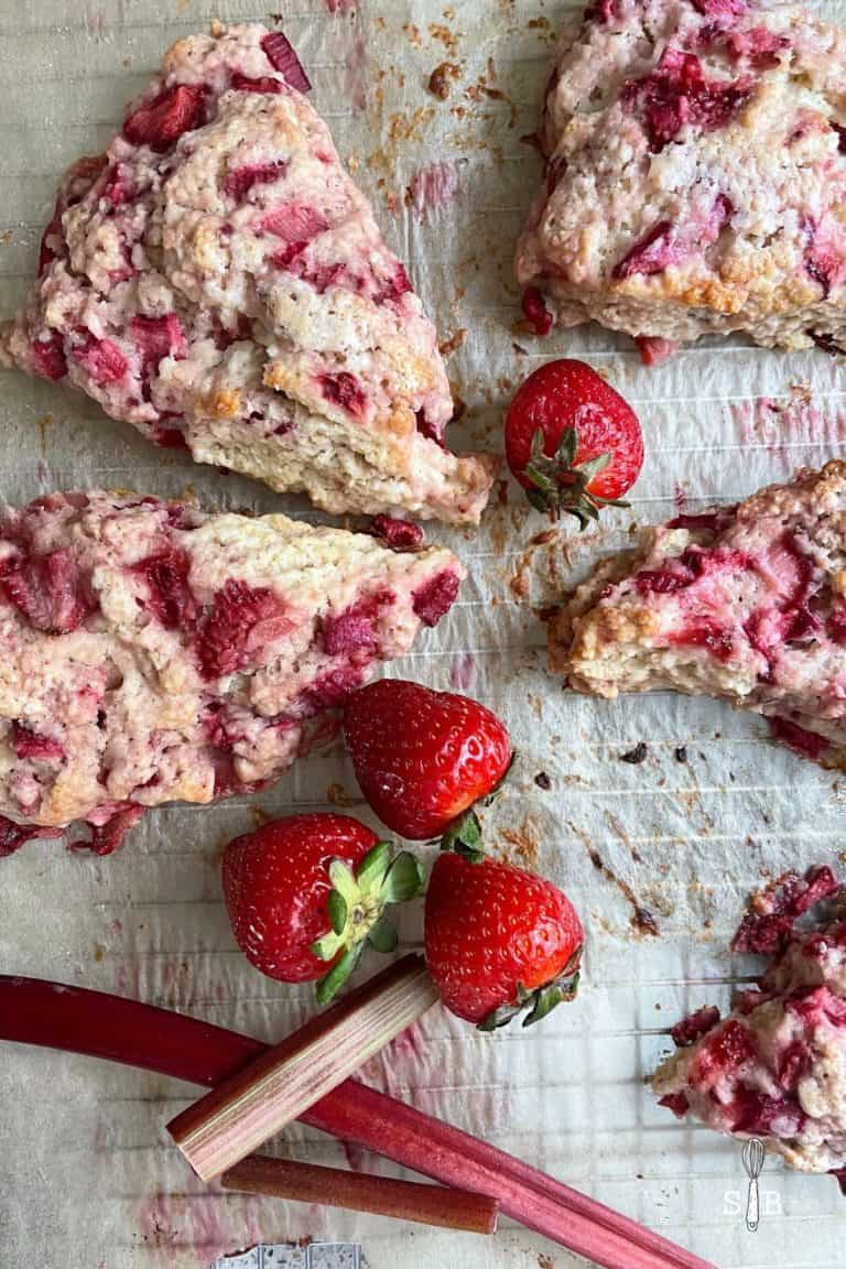 strawberry rhubarb scones