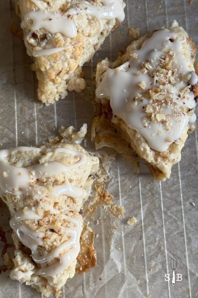 maple walnut scones with maple glaze