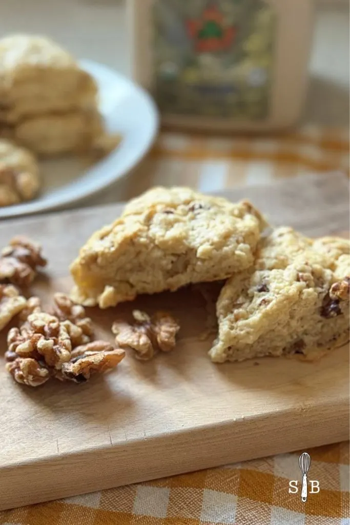 Maple scones with walnuts