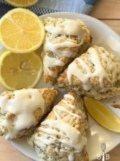Lemon poppyseed scones
