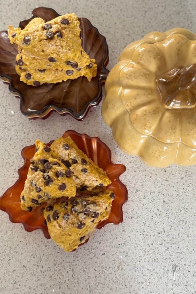 Pumpkin Spice Scones with chocolate