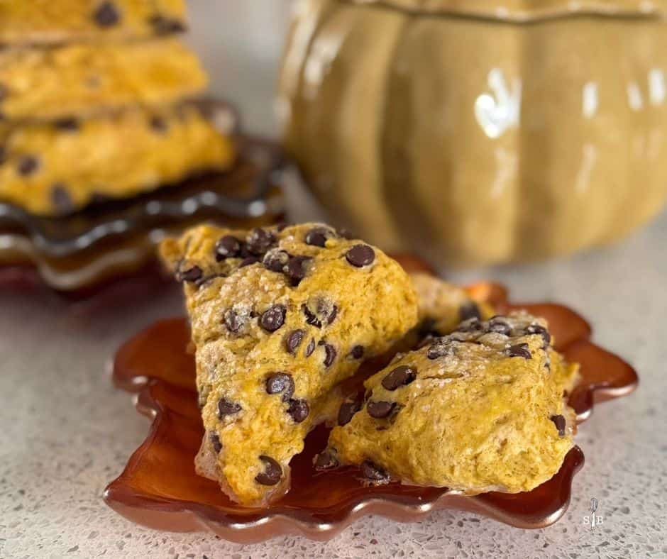Easy pumpkin scones with chocolate chips